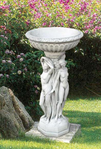 Three Venus Statue Vase 