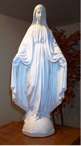 Small Mary Mother , Our Lady of Grace Statue